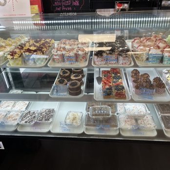 La Dolcekca Bakery Cafe - Bakeries Near Me - Charlotte, North Carolina