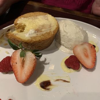 Arrowhead Grill - Signature Butter Cake for my friend - Seafood Near Me - Glendale, Arizona