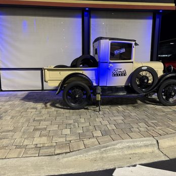 Ford's Garage St. Augustine - Cool ford - Burgers Near Me - St. Augustine, Florida