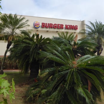 Burger King - In front...kinda pretty - Burgers Near Me - Lihue, Hawaii Burger King - In front...kinda pretty - Burgers Near Me - Lihue, Hawaii