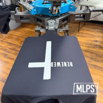 Madison Lee Print Studio - Renewal Renewed T - 1 Color Screen Print - Screen Printing/T-Shirt Printing Near Me - Chicago, Illinois Madison Lee Print Studio - Renewal Renewed T - 1 Color Screen Print - Screen Printing/T-Shirt Printing Near Me - Chicago, Illinois
