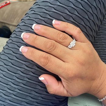Holly Nails & Spa - Full set of acrylic nails - Nail Salons Near Me - Riverside, California