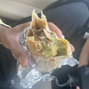 El Jefe Taqueria - Super burrito - Halal Near Me - Tracy, California