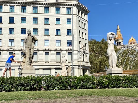 Plaça de Catalunya by null