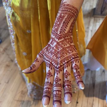 Malti's Mehndi - Tattoo Near Me Malti's Mehndi - Tattoo Near Me