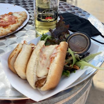 Riverhead Cider House - Chicken Parmesan and Benjamin's best and honey crisp bolt ciders - Beer, Wine & Spirits Near Me - Calverton, New York Riverhead Cider House - Chicken Parmesan and Benjamin's best and honey crisp bolt ciders - Beer, Wine & Spirits Near Me - Calverton, New York