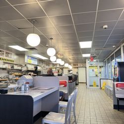 Waffle House - The main space