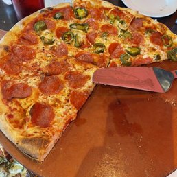Delicious and fresh pizza! They take care of their customers! One of my favorite pizza places in the city Delicious and fresh pizza! They take care of their customers! One of my favorite pizza places in the city