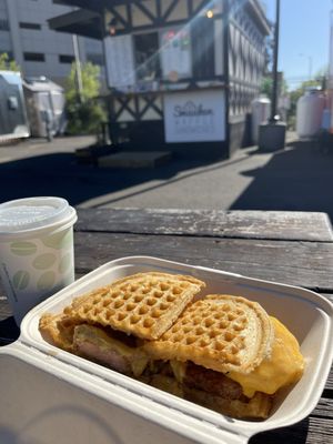 Smaaken Waffle Sandwiches by null