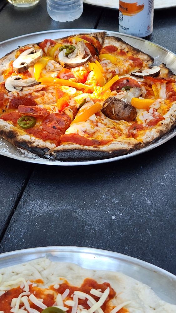 SCRATCH BILLIARDS BAR & GRILL Updated July 2024 121 Photos & 122