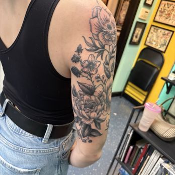 Stay True Tattoo - Floral tattoo with shading - Tattoo Near Me - Dublin, California Stay True Tattoo - Floral tattoo with shading - Tattoo Near Me - Dublin, California
