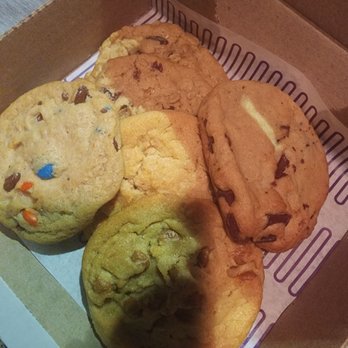 Insomnia Cookies - Classic 6 - Desserts Near Me - Atlanta, Georgia Insomnia Cookies - Classic 6 - Desserts Near Me - Atlanta, Georgia