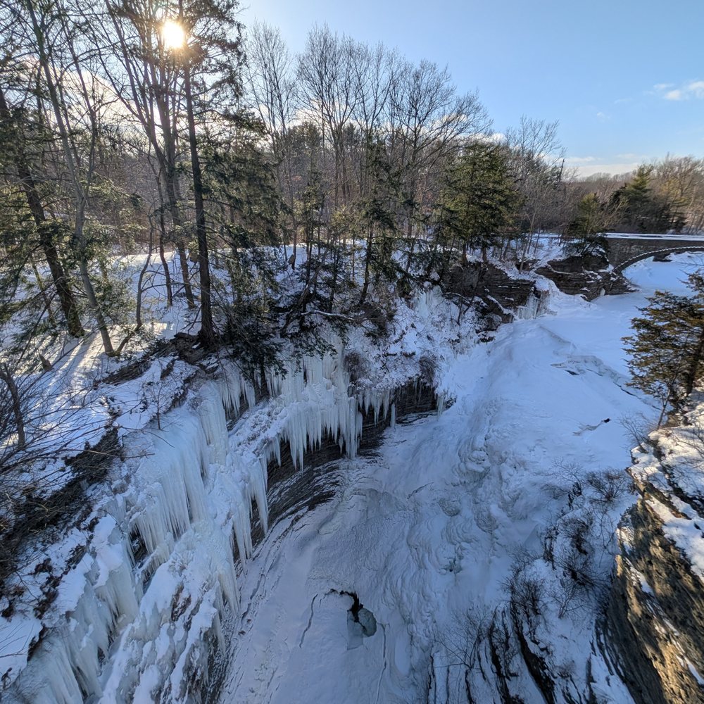 Taughannock Falls State Park - Upper falls - Hiking Near Me - Trumansburg, New York