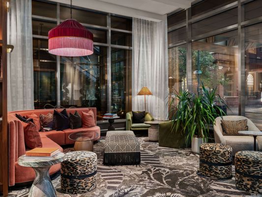Liberté Urban Chic Lounge by null