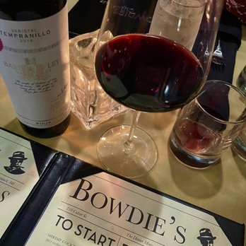 Bowdie's Chophouse - Saugatuck - Steakhouses Near Me - Saugatuck, Michigan Bowdie's Chophouse - Saugatuck - Steakhouses Near Me - Saugatuck, Michigan
