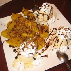 Andy Nguyen's Vegetarian - Dessert: fried bananas and ice cream!