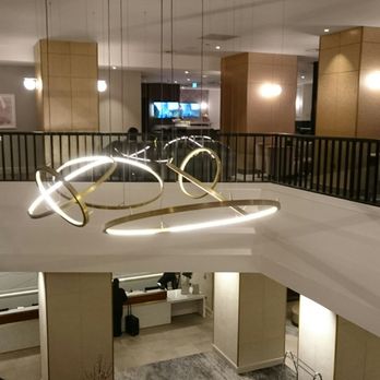 Hilton Nineteen Hundred Bar - Restaurants Near Me - Edinburgh, EDH