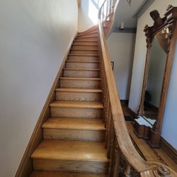Odees Hauling Services - Hall way cleaning stairs to clean