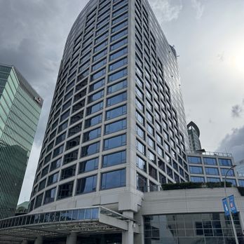 Fairmont Waterfront - exterior - Hotels Near Me - Vancouver, British Columbia Fairmont Waterfront - exterior - Hotels Near Me - Vancouver, British Columbia