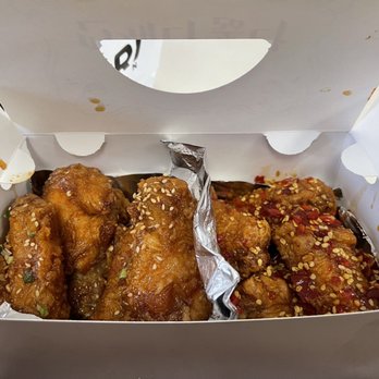 Noori Chicken/ Pocha - Korean Fried Wings 8 pcs. 1/2 Soy Garlic  , 1/2 Chili Soy - Korean Near Me - Clawson, Michigan