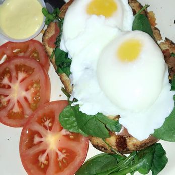 Burgundy Square Cafe - Cafes Near Me - Venice, Florida