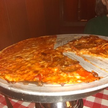 Kinchley's Tavern - Crust way to0o thin. - Pizza Near Me - Ramsey, New Jersey