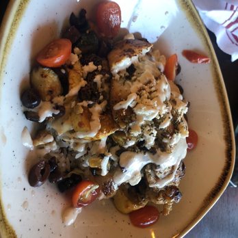 Sharps Roasthouse - Creamy feta chicken protein bowl - American Near Me - SeaTac, Washington