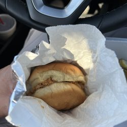 B & D Bar-B-Que - BBQ sandwich