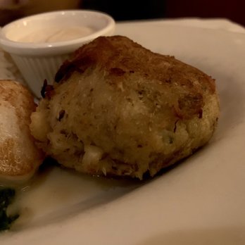 Shaw's Crab House - Maryland Style Crab Cake - Seafood Near Me - Chicago, Illinois Shaw's Crab House - Maryland Style Crab Cake - Seafood Near Me - Chicago, Illinois