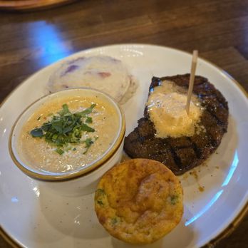 Rancho Seco Steakhouse - 8 Oz sirloin steak with garlic mashed potatoes and elite corn in a cup - Steakhouses Near Me - Mount Pleasant, Texas