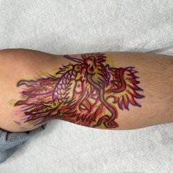 Atomic Tattoos - Freehanded outline