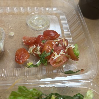 the Protein Source - Tomatoes when I specified no tomatoes - New American Near Me - Las Vegas, Nevada