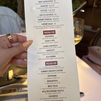 Urban Press Winery & Restaurant - Wine Bars Near Me - Burbank, California Urban Press Winery & Restaurant - Wine Bars Near Me - Burbank, California