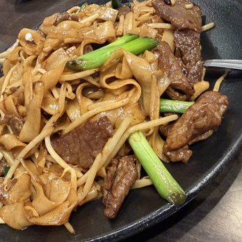 Jun Dynasty Chinese Restaurant - Beef Chow Fun - Szechuan Near Me - Tucson, Arizona