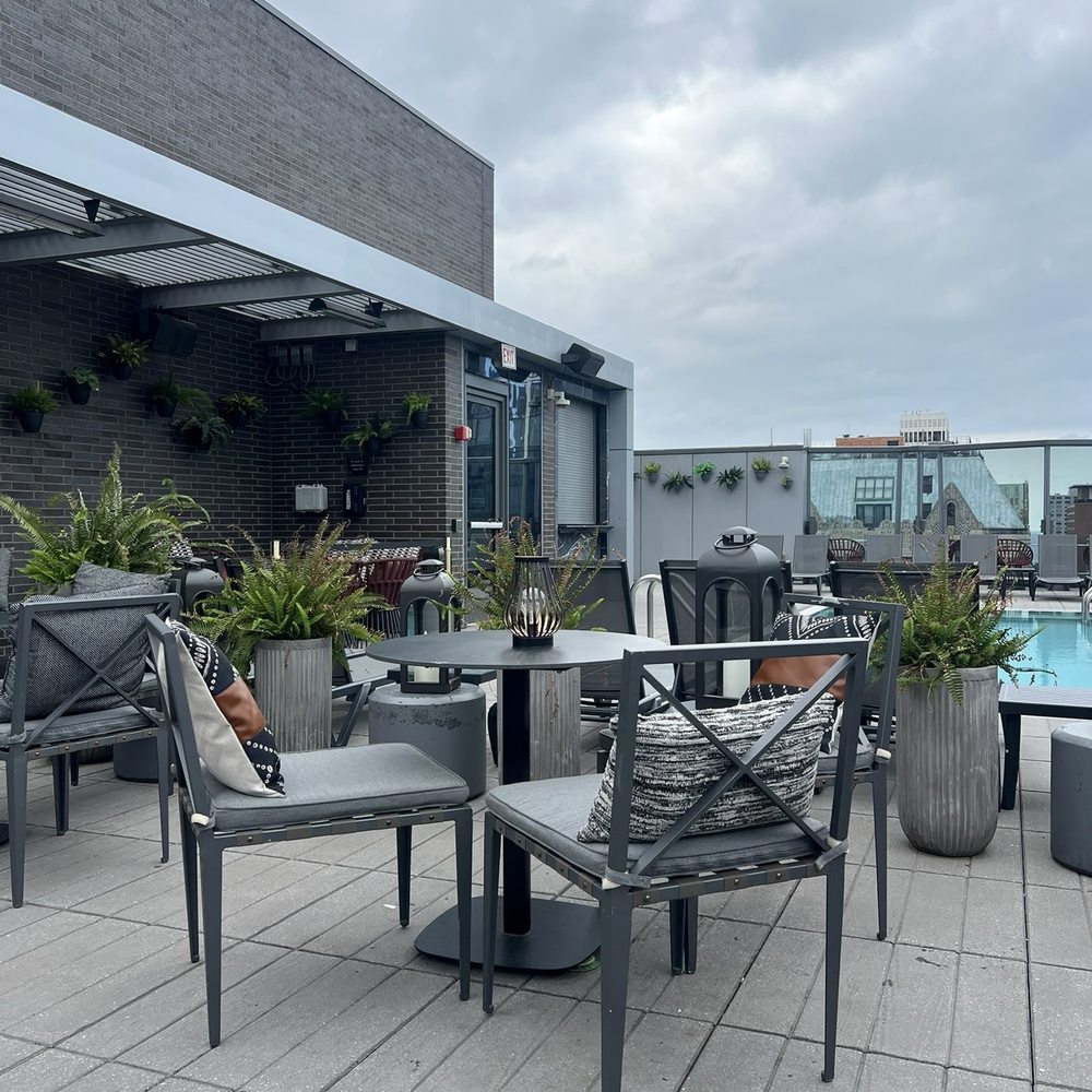 Pandan - Outside - Cocktail Bars Near Me - Chicago, Illinois