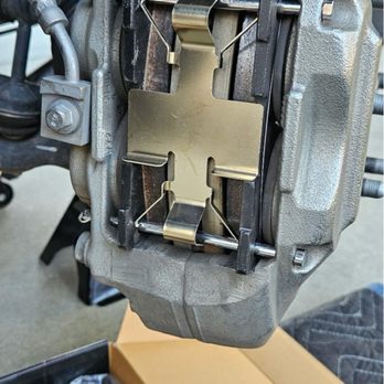 Ricky G. Mobile Mechanic - Brake pads - Auto Repair Near Me Ricky G. Mobile Mechanic - Brake pads - Auto Repair Near Me
