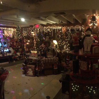 Three Cedars Farm - Don't forget to bring cash or check for Santa photos, cider and of course the adorable gift shop! - Christmas Trees Near Me - Northville, Michigan