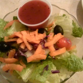 Pagliacci's Restaurant - Dinner Salad - Pizza Near Me - Plainville, Connecticut Pagliacci's Restaurant - Dinner Salad - Pizza Near Me - Plainville, Connecticut