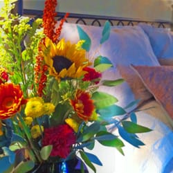 Adamstown Inns & Cottages - Romantic Getaways for Birthdays, Anniversary's and Honeymoons