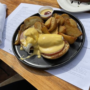 Cafe on 27 - Breakfast & Brunch Near Me - Topanga, California Cafe on 27 - Breakfast & Brunch Near Me - Topanga, California