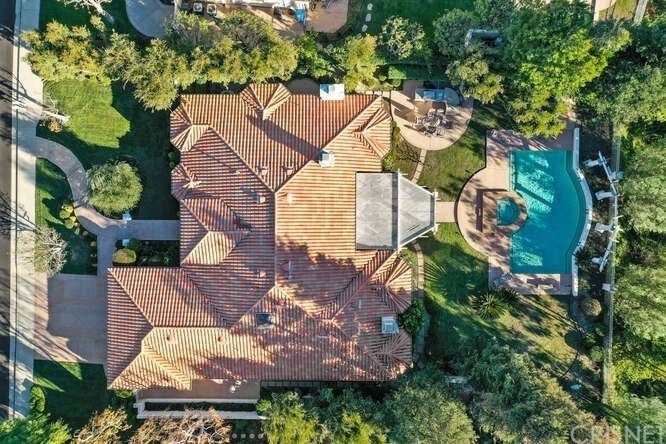 Slide of AV Roofing & Construction