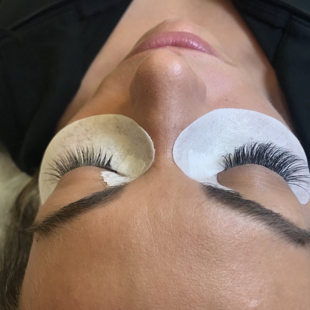 Elegant iLashes - Eyelash Service Near Me - Newport Beach, California Elegant iLashes - Eyelash Service Near Me - Newport Beach, California