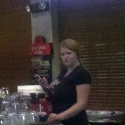 Louie's Grill and Bar