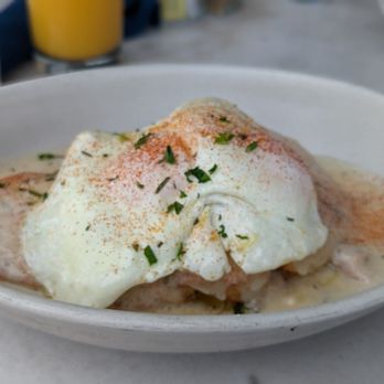 Prep & Pastry - Biscuits and gravy with egg over medium - Breakfast & Brunch Near Me - Tucson, Arizona Prep & Pastry - Biscuits and gravy with egg over medium - Breakfast & Brunch Near Me - Tucson, Arizona
