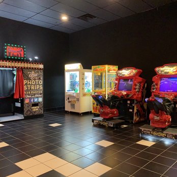 Regal Downingtown - Cinema Near Me - Downingtown, Pennsylvania