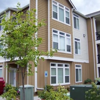 Harleen Court - Apartments Near Me - Everett, Washington Harleen Court - Apartments Near Me - Everett, Washington