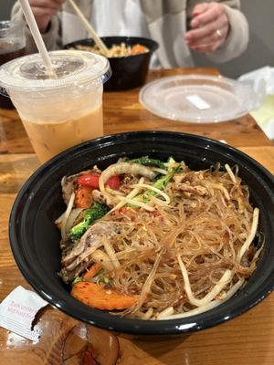 Toss Noodle Bar by null