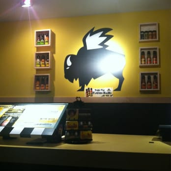 Buffalo Wild Wings - Chicken Wings Near Me - Youngstown, Ohio