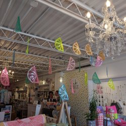 Pink Lemonade Boutique - Delightful decor