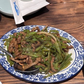 Taipei Cuisine - Shredded Beef with Long Horn Pepper - Taiwanese Near Me - Quincy, Massachusetts Taipei Cuisine - Shredded Beef with Long Horn Pepper - Taiwanese Near Me - Quincy, Massachusetts